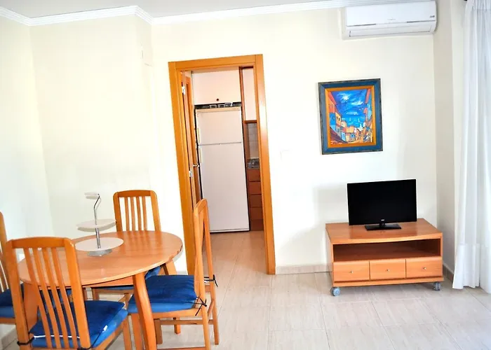 Apartmán Palm Beach, 2 Dormitorios, Playa 50m, By Bookindenia *