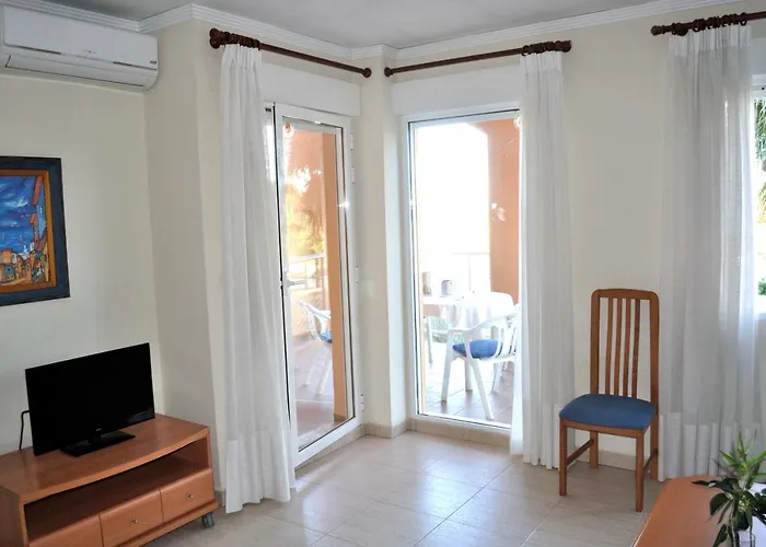 Palm Beach, 2 Dormitorios, Playa 50m, By Bookindenia * Denia